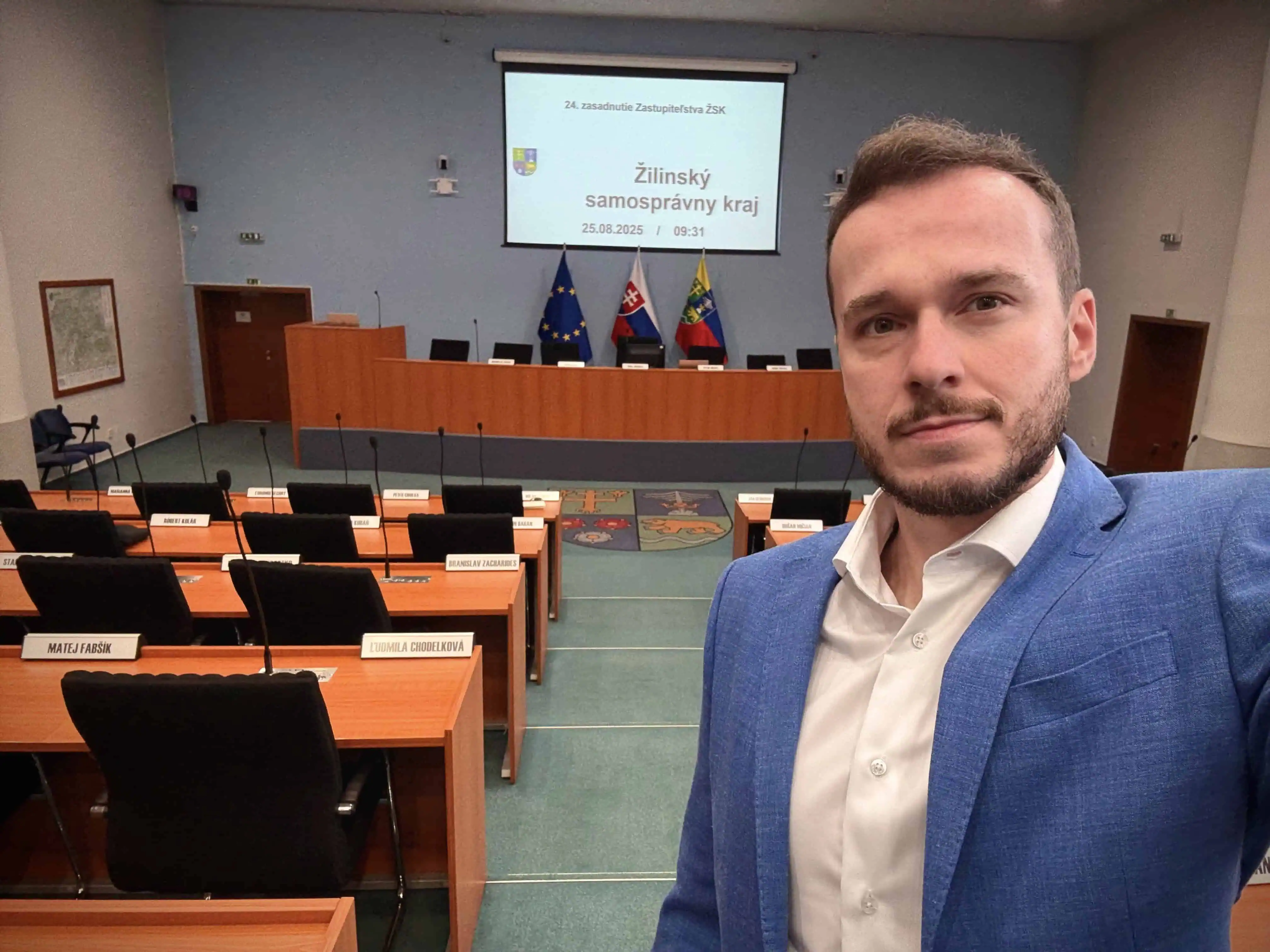 Milan Ftorek v zastupiteľskej sále Žilinského samosprávneho kraja